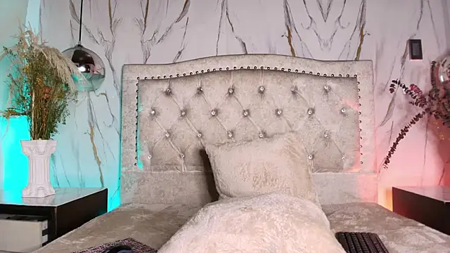 Lickpink1 online show from 03-25-26, 03:34