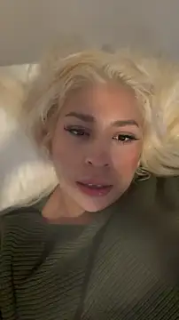 mxmxee online show from 04-26-26, 03:37