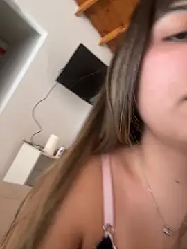 Snapshot of miicbebita chatting on 07-03-26, 02:56 miicbebita online show from 07-03-26, 02:56