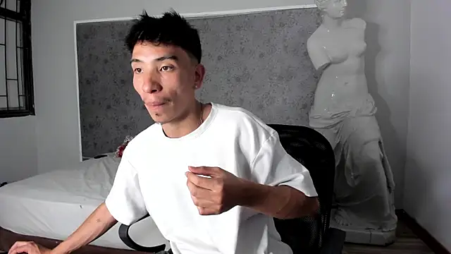 AndyRush   online show from 03-12-26, 04:29