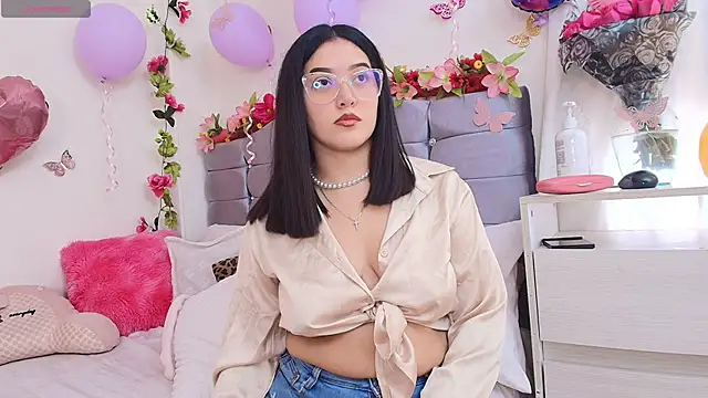 Isabella Roses  online show from 04-04-26, 09:12
