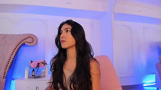 LucianaBlanco  online show from 04-12-26, 03:06