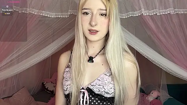 OnlyEva1 online show from 06-10-26, 09:30