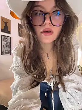 Snapshot of Tallulah_Kinky chatting on 04-21-26, 07:39 Tallulah Kinky online show from 04-21-26, 07:39