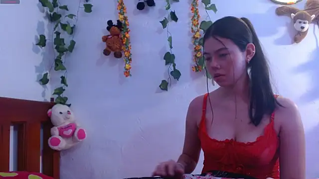 Draculaura X online show from 04-22-26, 11:50