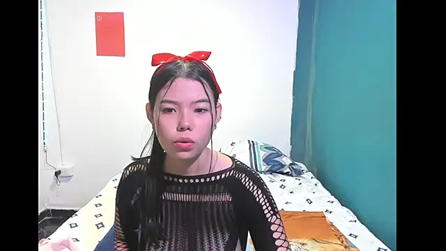 Draculaura X online show from 05-29-26, 01:53