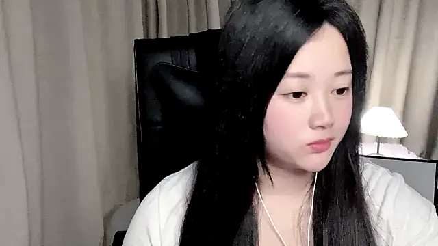 sisibaby20266 online show from 05-11-26, 12:22