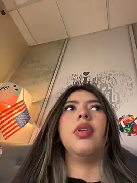 LolliePopsXXX online show from 06-25-26, 01:04