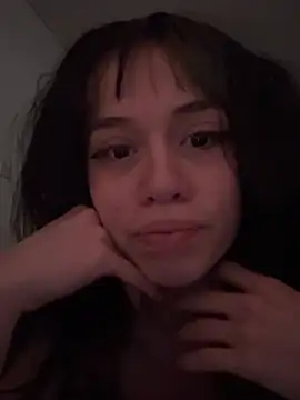 Snapshot of kitticam chatting on 08-01-26, 03:33 kitticam online show from 08-01-26, 03:33