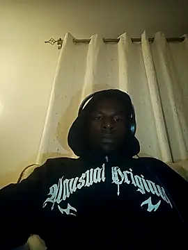 Snapshot of NowInside chatting on 05-18-26, 06:03 NowInside online show from 05-18-26, 06:03