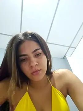 Snapshot of Scarlett_moon1 chatting on 03-12-26, 09:04 Scarlett moon1 online show from 03-12-26, 09:04