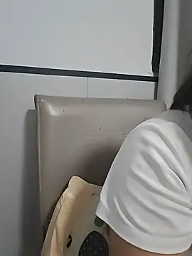 zxc81830 online show from 04-14-26, 01:28