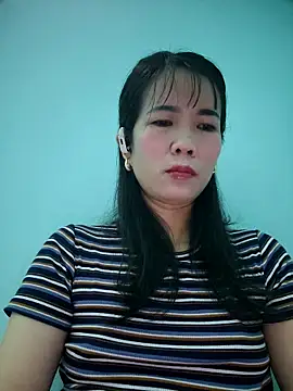 Geelio-playsx24 online show from 04-18-26, 10:32