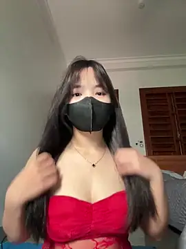 VyVy18 online show from 04-21-26, 05:47