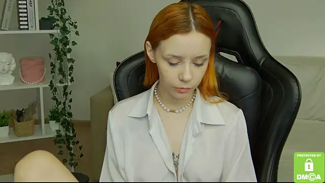 Rachel lips online show from 06-12-26, 08:02