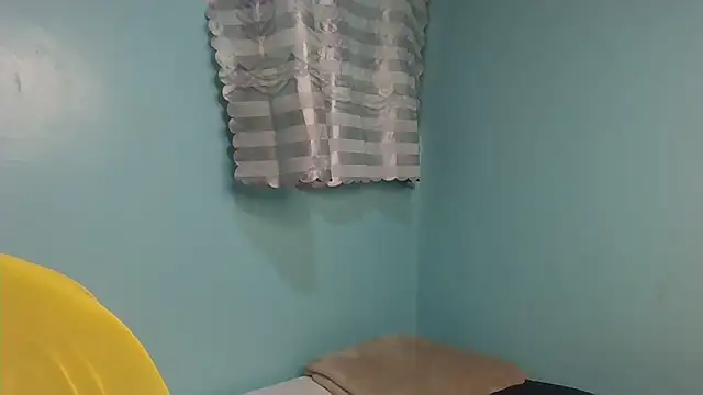 freaksixx online show from 05-17-26, 01:36