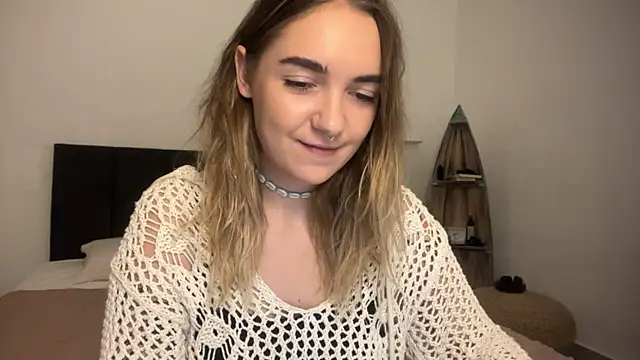 RoxyWet online show from 04-12-26, 01:16