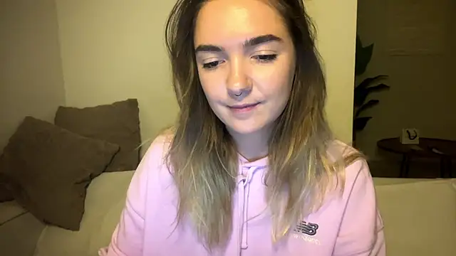 RoxyWet online show from 06-08-26, 11:21