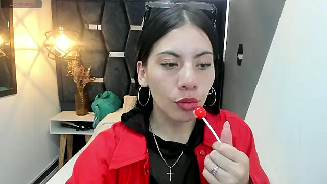 Abril Fox   online show from 05-19-26, 06:58