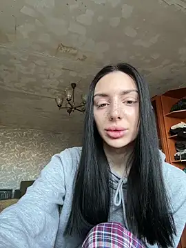 Snapshot of MishellKins chatting on 03-15-26, 12:33 MishellKins online show from 03-15-26, 12:33