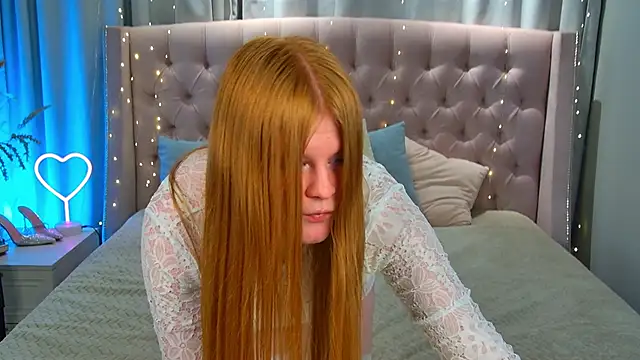 JessicaEmber online show from 04-10-26, 05:23