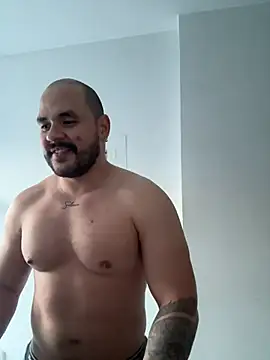 Snapshot of Axel_Dominus chatting on 07-25-26, 11:02 Axel Dominus online show from 07-25-26, 11:02