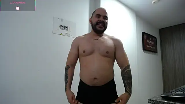 Snapshot of Axel_Dominus chatting on 07-28-26, 07:04 Axel Dominus online show from 07-28-26, 07:04