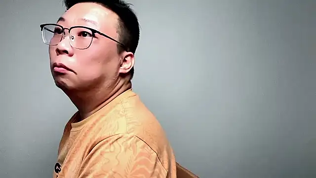 Snapshot of shentong0312 chatting on 03-14-26, 05:18 shentong0312 online show from 03-14-26, 05:18