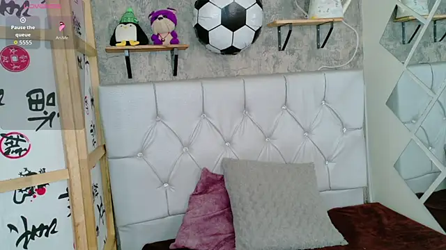 Sophia xoxo1 online show from 07-21-26, 02:19