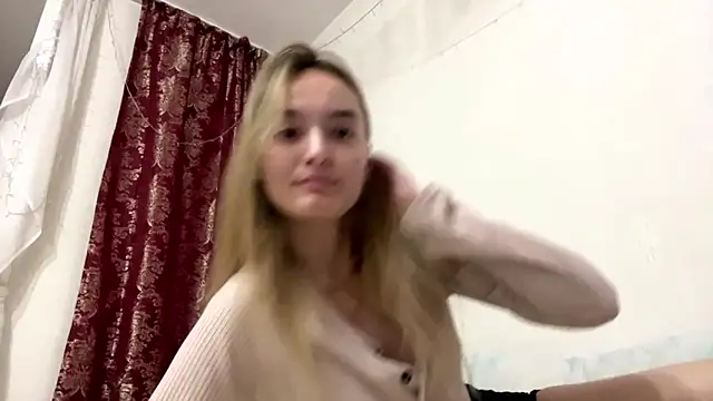 ReathaKiss online show from 04-19-26, 06:10