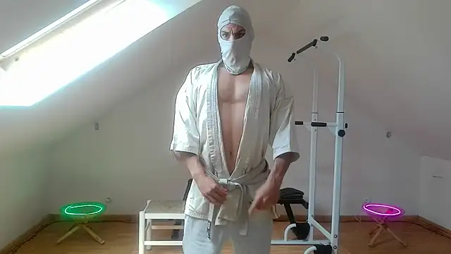 NinjaLaser online show from 06-05-26, 11:49