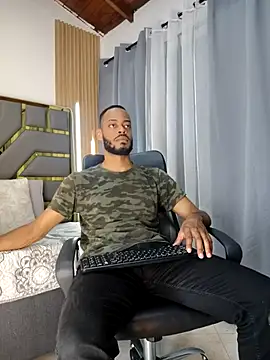 Oliver bigblack cock online show from 04-01-26, 07:33