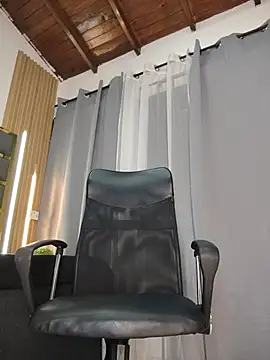 Oliver bigblack cock online show from 05-22-26, 07:08