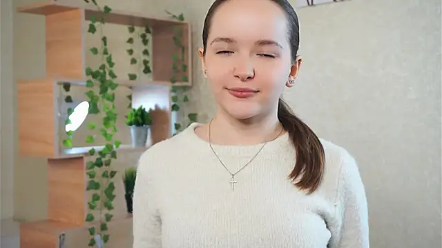 LeighaKind online show from 03-18-26, 10:40