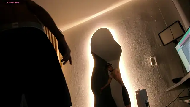 Edwin Cat01 online show from 03-11-26, 08:48