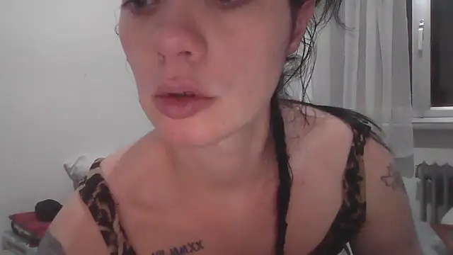 Snapshot of anastasia-evans chatting on 03-28-26, 07:35 anastasia-evans online show from 03-28-26, 07:35