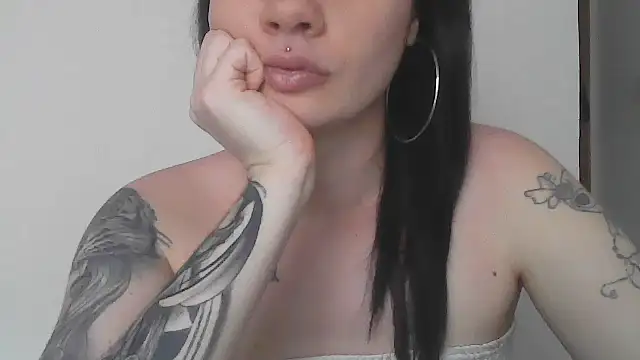 Snapshot of anastasia-evans chatting on 04-21-26, 04:45 anastasia-evans online show from 04-21-26, 04:45