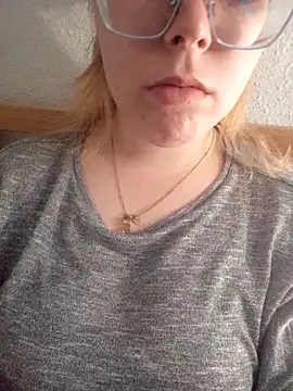 kitsuneniki online show from 03-12-26, 02:34