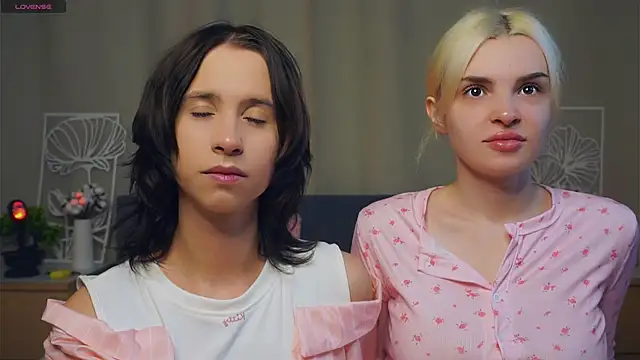 Snapshot of LatiaBlind chatting on 03-16-26, 08:02 LatiaBlind online show from 03-16-26, 08:02