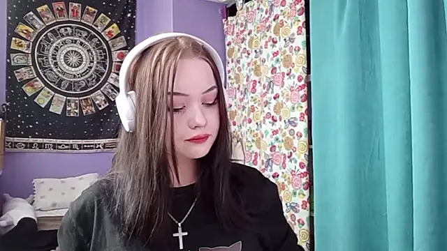 Snapshot of OneMomentPunch chatting on 03-15-26, 12:44 OneMomentPunch online show from 03-15-26, 12:44