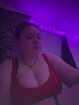 Snapshot of miabby20 chatting on 07-10-26, 02:27 miabby20 online show from 07-10-26, 02:27