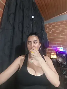 Alexandrina online show from 11-22-25, 11:37