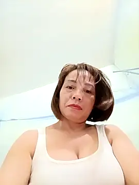 Lyly22x online show from 05-09-26, 09:31