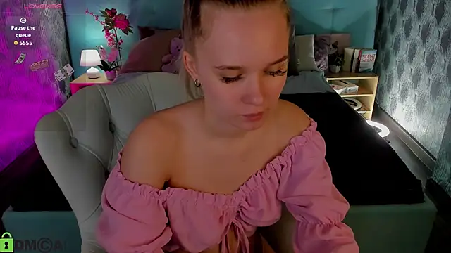 Alice Pleasance online show from 03-31-26, 08:26