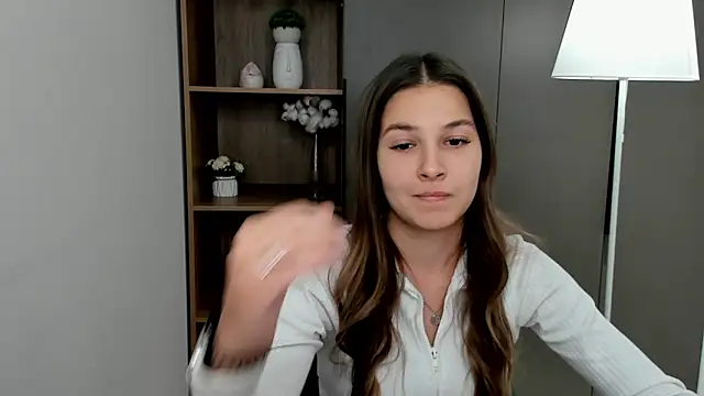 Snapshot of RobbieGarding chatting on 03-16-26, 04:18 RobbieGarding online show from 03-16-26, 04:18