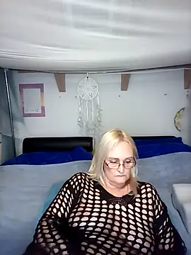 roxy 74 online show from 03-19-26, 11:47