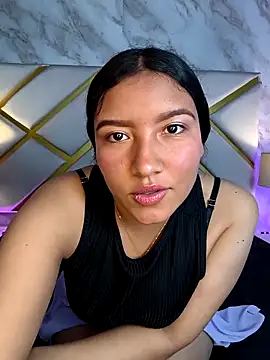 ZoeCartter online show from 03-18-26, 05:32