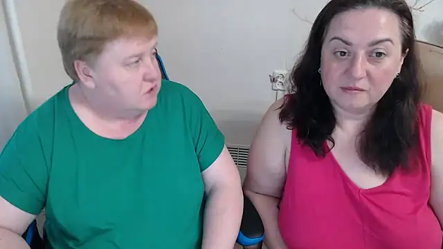 Lindy-Jeanie online show from 05-18-26, 05:08