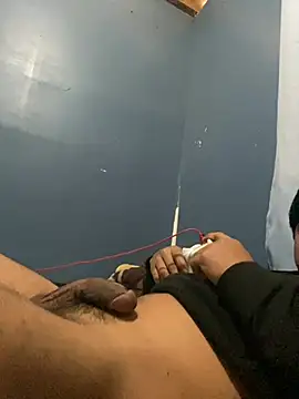 oswin77 online show from 03-12-26, 07:09