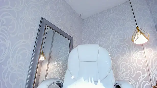 MiaCamille  online show from 07-28-26, 07:39